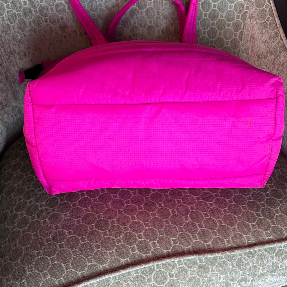 UGG Fuchsia Puffy Tote Bag - Picture 4 of 5
